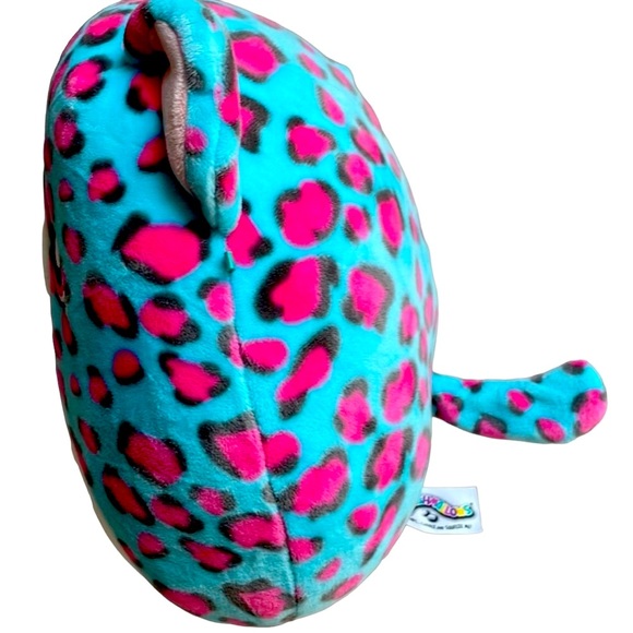 Kelly Toy 8” Chelsea the Cheetah Squishmallow - Picture 4 of 6